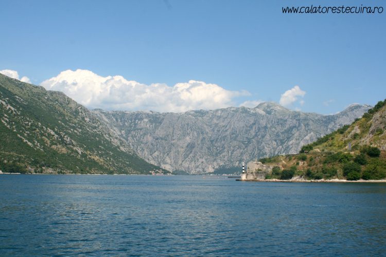 Golful Kotor Muntenegru